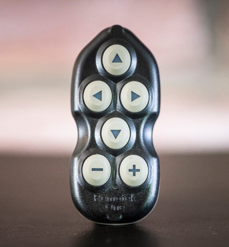 Remotek One With Bracket Set - Image 4
