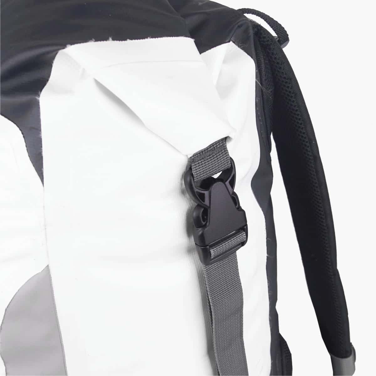 30L Drybag Daysack - White Rucksack - Image 7
