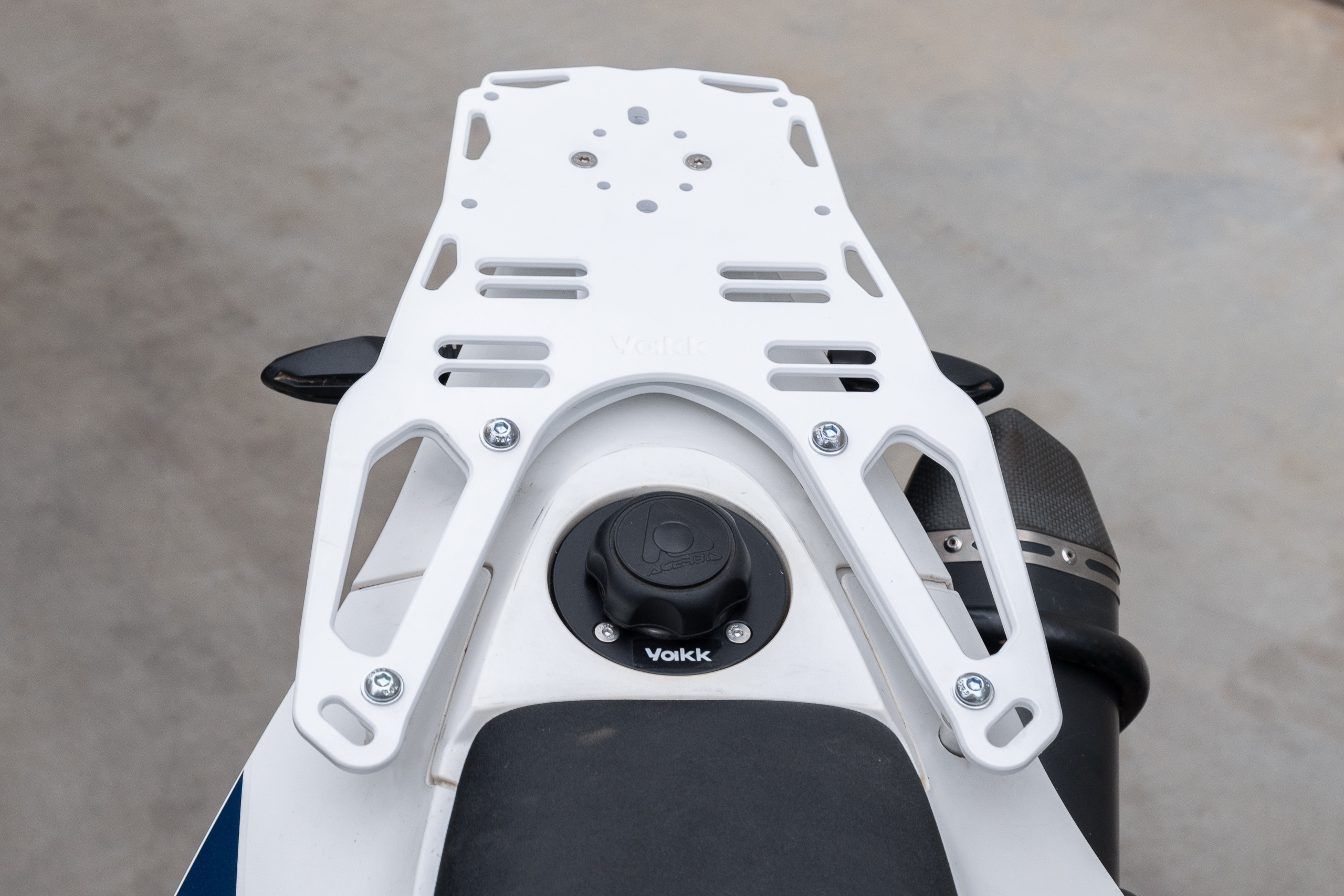 Luggage Plate White (Husqvarna Supermoto 701/Enduro 701) - Image 11