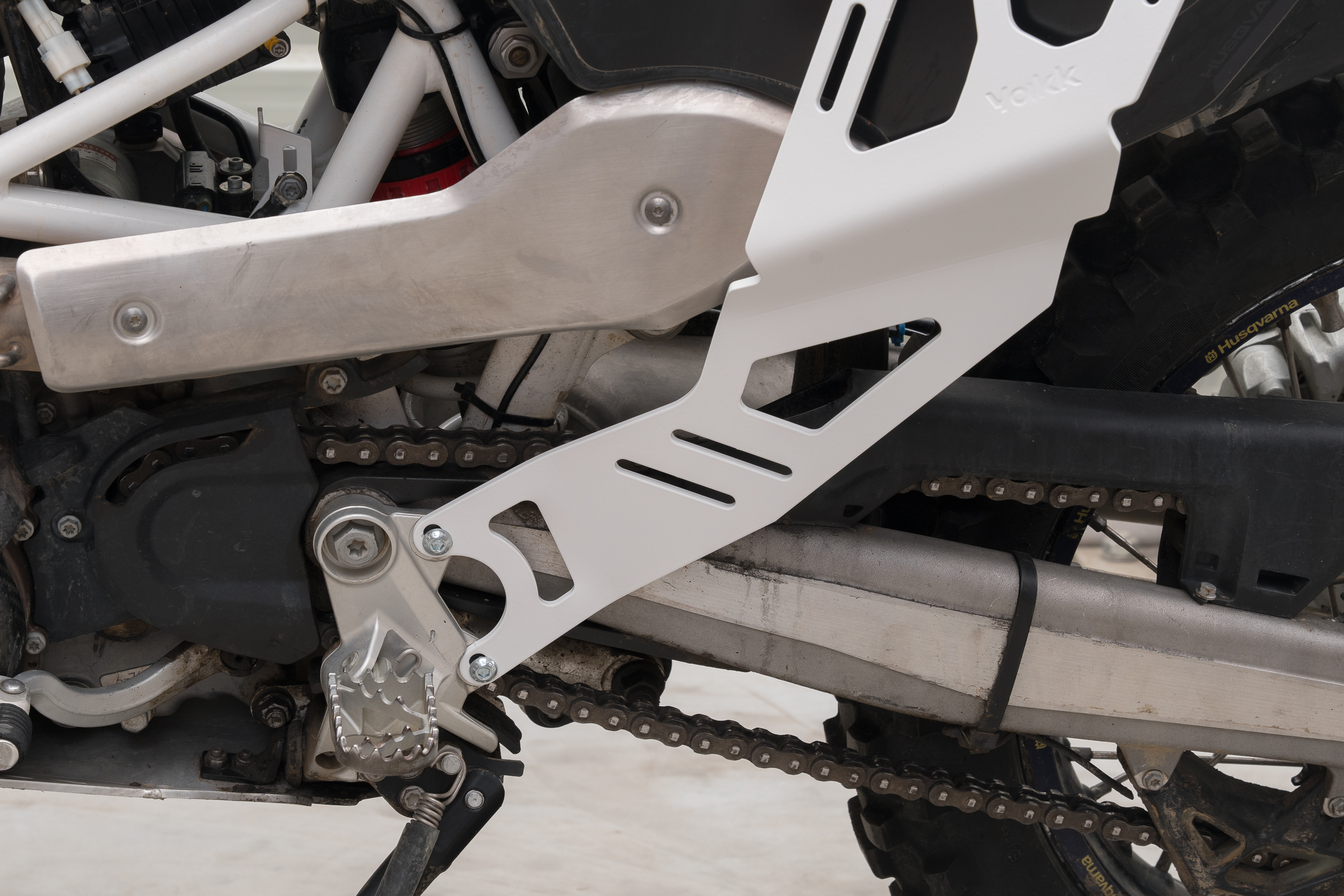 Side and Centre Pannier Rack White (Husqvarna Supermoto 701/Enduro 701) - Image 9